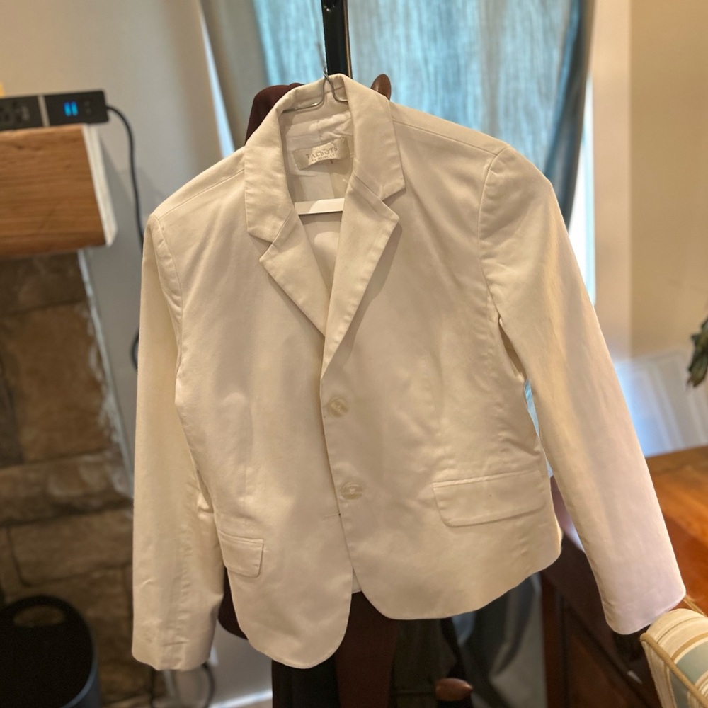 Cute Talbots short and light white blazer 8 petite